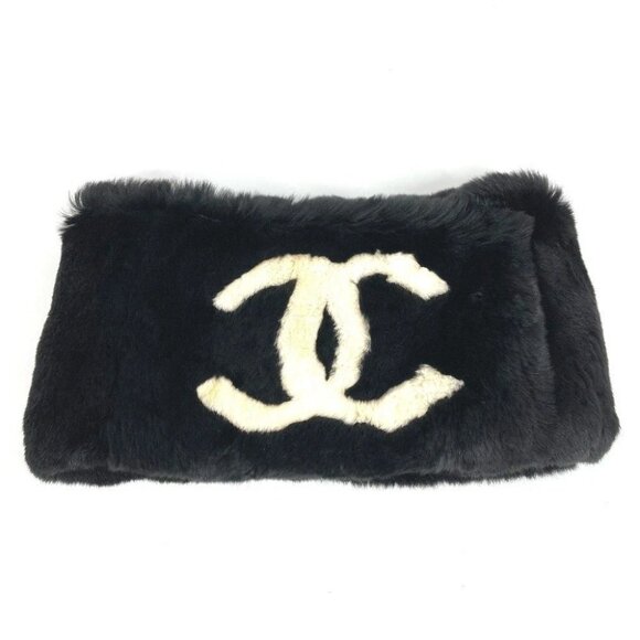 CHANEL Accessories - CHANEL Bicolor CC Logo CC Mark Tippet Accessories Scarf fur Black/White